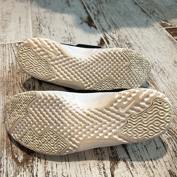 Nike Womens Comfort Footbed Sneakers - Picture 5 of 7